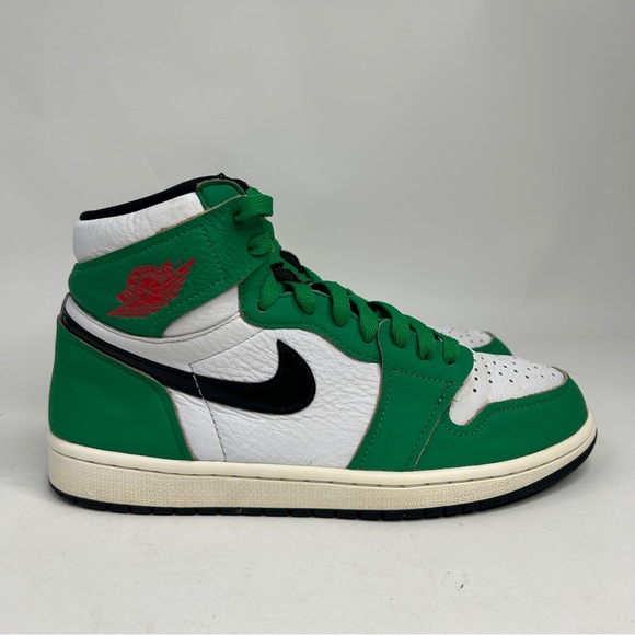 Nike Air Jordan 1 Retro High OG WMNS “Lucky Green” 2023 - Picture 4 of 10